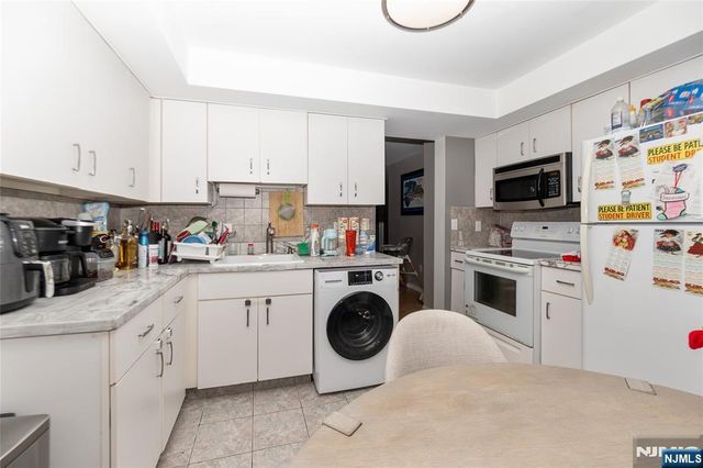 320 Anderson Avenue 2A, Fairview, NJ 07022
