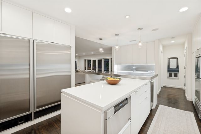 5210 Edmondson Avenue, Dallas, TX 75209