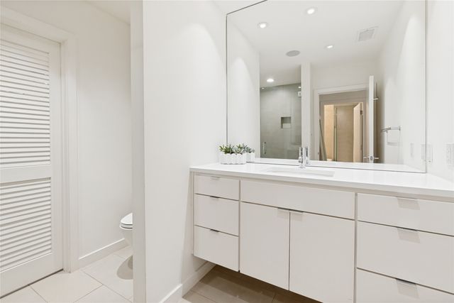 5210 Edmondson Avenue, Dallas, TX 75209