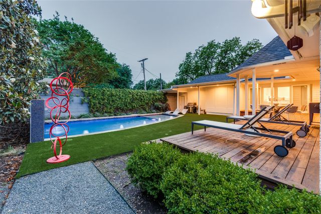 5210 Edmondson Avenue, Dallas, TX 75209