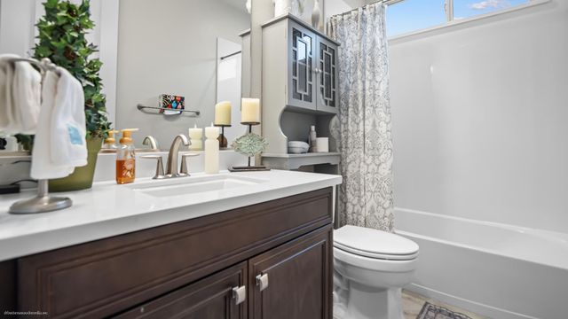 2731 Dazzler St, Lodi, CA 95242