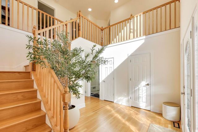 405 Windham Trail, Carpentersville, IL 60110