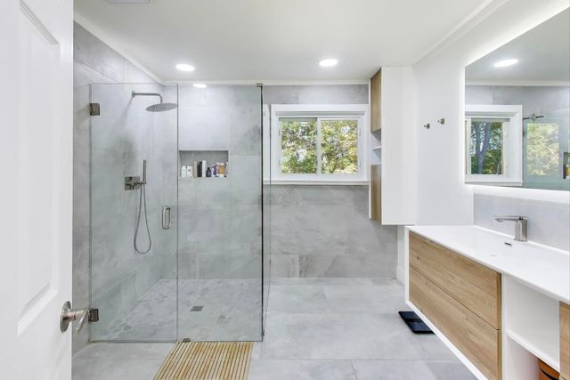 405 Windham Trail, Carpentersville, IL 60110