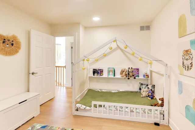 405 Windham Trail, Carpentersville, IL 60110