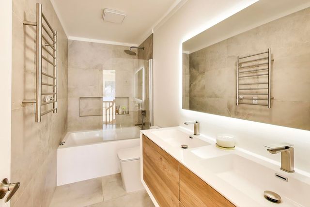 405 Windham Trail, Carpentersville, IL 60110