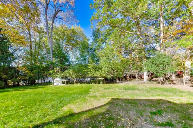 405 Windham Trail, Carpentersville, IL 60110