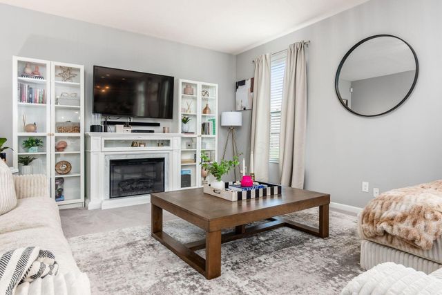 7036 Cannon Drive, Canal Winchester, OH 43110