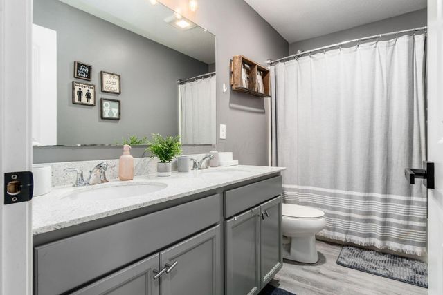 7036 Cannon Drive, Canal Winchester, OH 43110