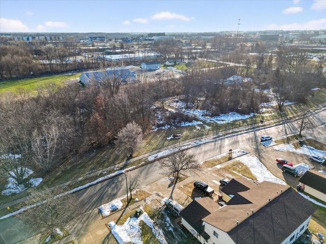 551 Century Lane, Holland, MI 49423