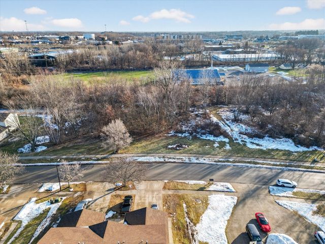 551 Century Lane, Holland, MI 49423