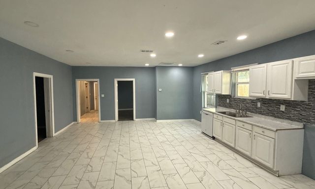 2022 Bourbon Street, Dallas, TX 75226