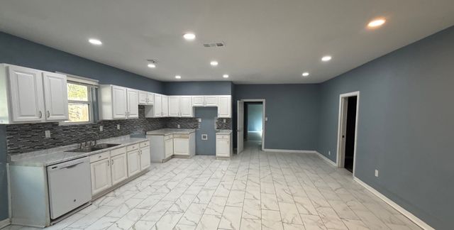 2022 Bourbon Street, Dallas, TX 75226