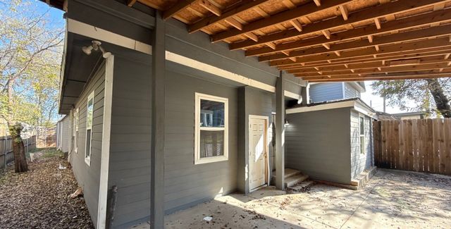 2022 Bourbon Street, Dallas, TX 75226