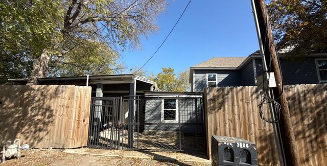 2022 Bourbon Street, Dallas, TX 75226