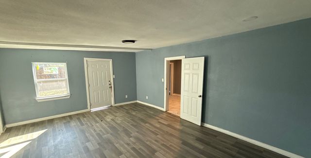 2022 Bourbon Street, Dallas, TX 75226