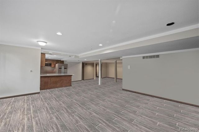 2871 Meadowood Lane, Bloomfield Hills, MI 48302