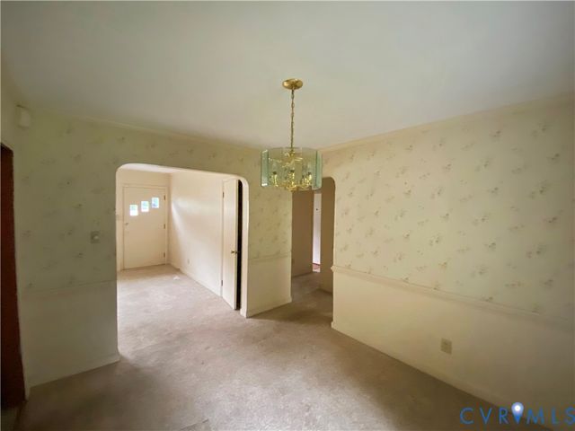 8337 Burnside Dr, Mechanicsville, VA 23116