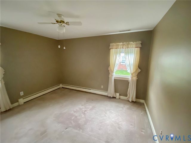 8337 Burnside Dr, Mechanicsville, VA 23116