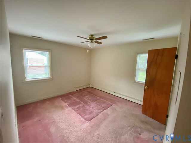 8337 Burnside Dr, Mechanicsville, VA 23116