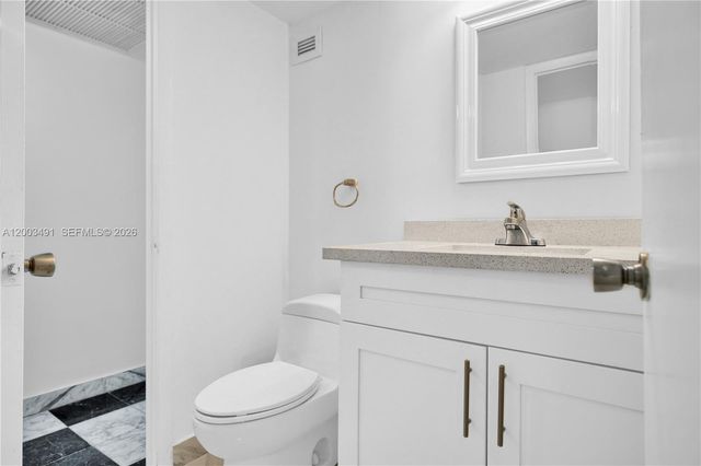 5555 Collins Ave 3C, Miami Beach, FL 33140