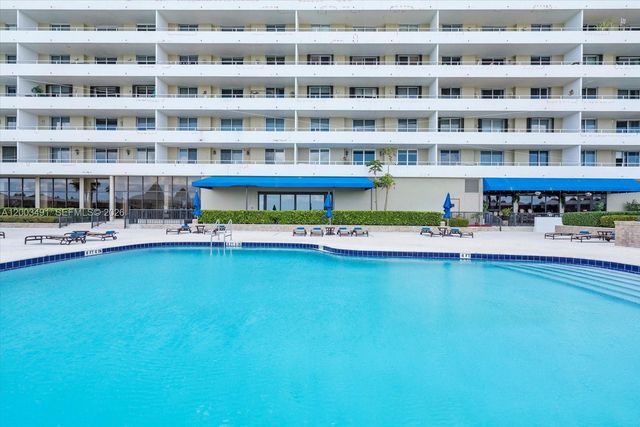 5555 Collins Ave 3C, Miami Beach, FL 33140