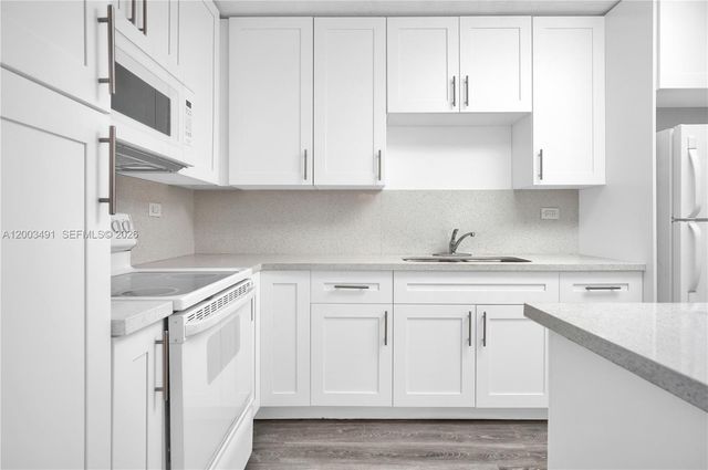 5555 Collins Ave 3C, Miami Beach, FL 33140