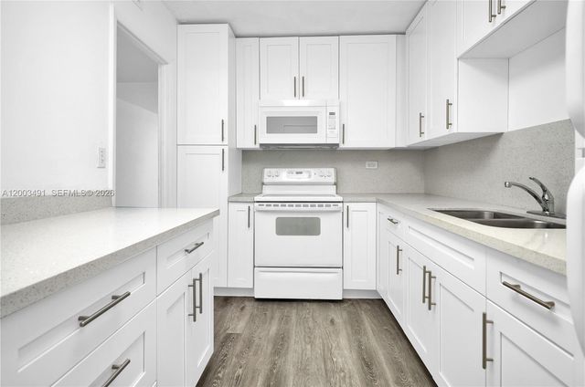 5555 Collins Ave 3C, Miami Beach, FL 33140