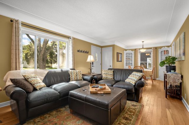 7134 Knox Avenue S, Richfield, MN 55423