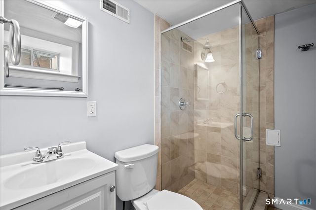 38 Soundview Avenue B, Stamford, CT 06902