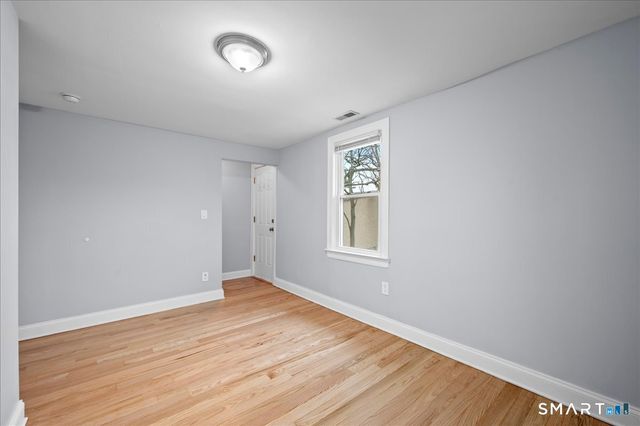 38 Soundview Avenue B, Stamford, CT 06902