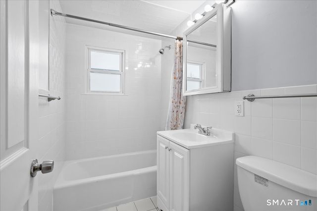 38 Soundview Avenue B, Stamford, CT 06902