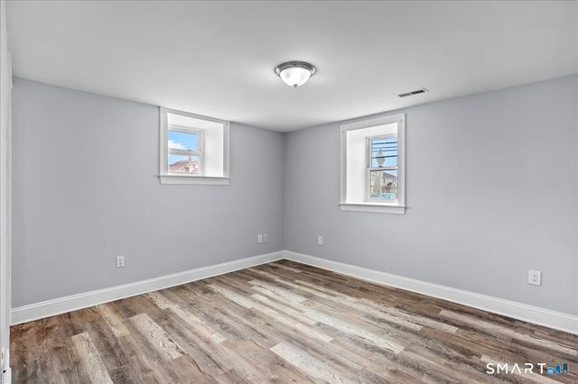 38 Soundview Avenue B, Stamford, CT 06902