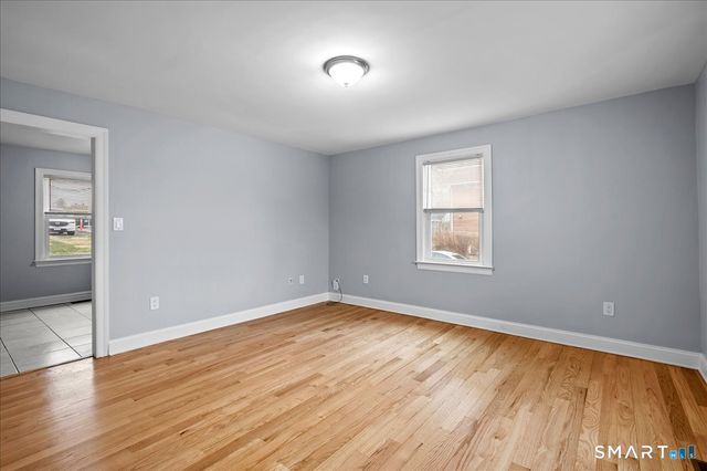 38 Soundview Avenue B, Stamford, CT 06902