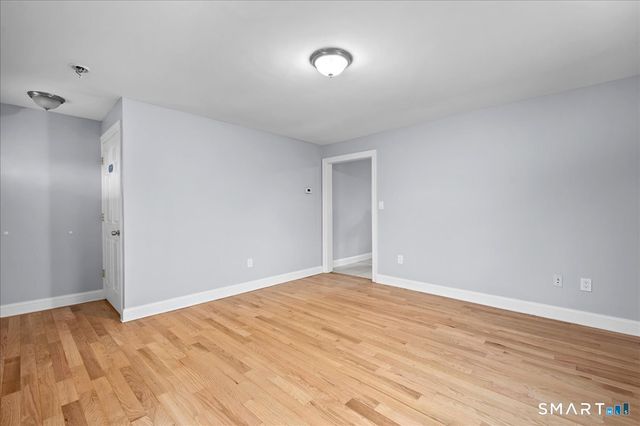 38 Soundview Avenue B, Stamford, CT 06902