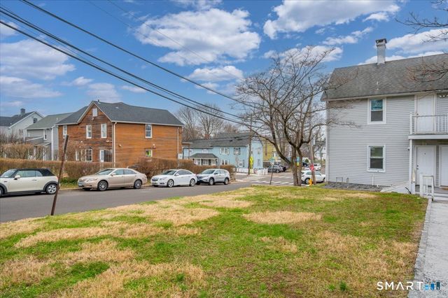 38 Soundview Avenue B, Stamford, CT 06902