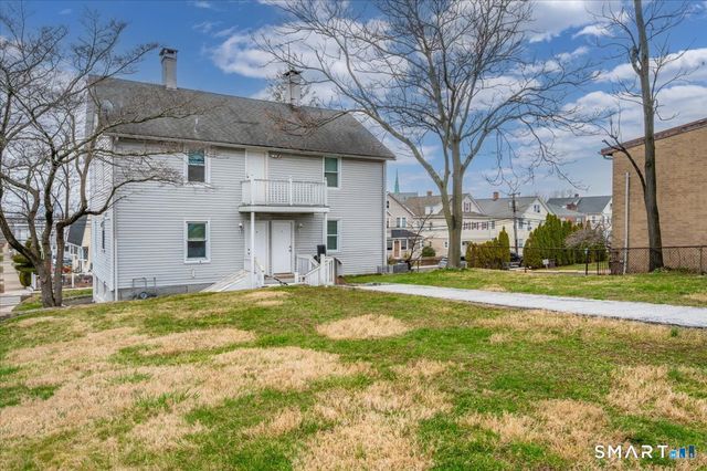 38 Soundview Avenue B, Stamford, CT 06902