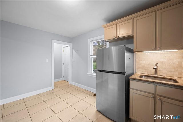 38 Soundview Avenue B, Stamford, CT 06902