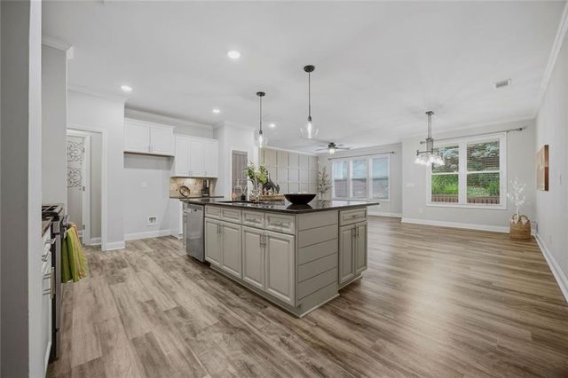 7310 Lowery Oak Drive, Roswell, GA 30075