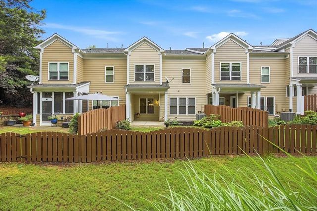 7310 Lowery Oak Drive, Roswell, GA 30075