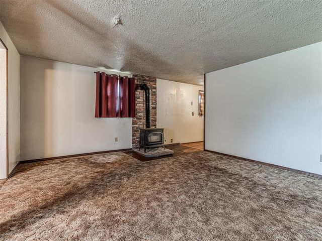 332939 E 1020 Road, Harrah, OK 73045