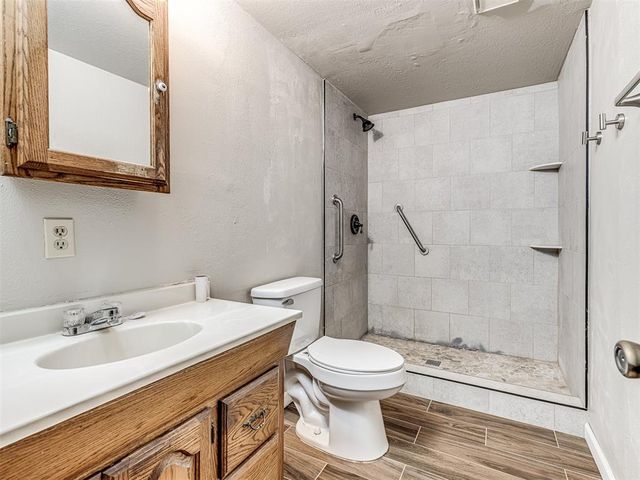 332939 E 1020 Road, Harrah, OK 73045