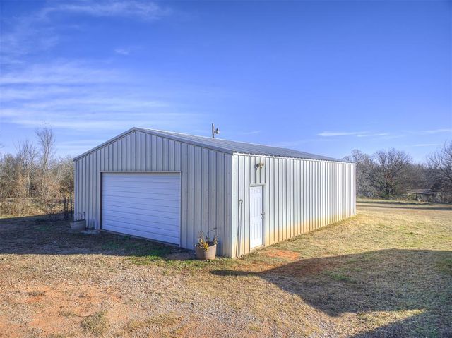 332939 E 1020 Road, Harrah, OK 73045