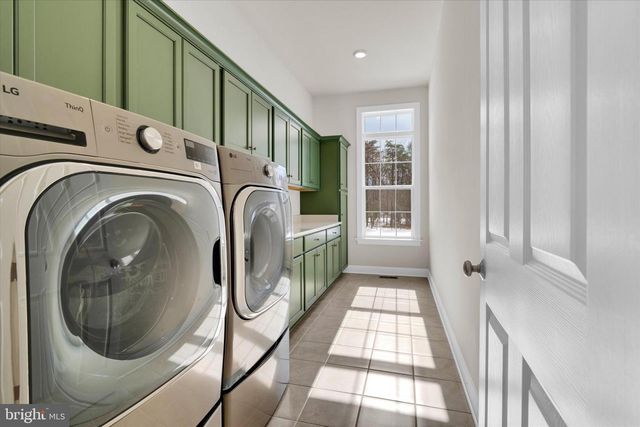 4627 FAIRFAX MANOR CT, Chantilly, VA 20151