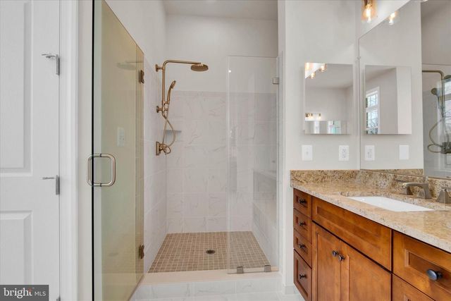 4627 FAIRFAX MANOR CT, Chantilly, VA 20151