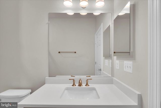 4627 FAIRFAX MANOR CT, Chantilly, VA 20151