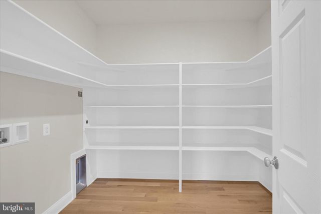 4627 FAIRFAX MANOR CT, Chantilly, VA 20151