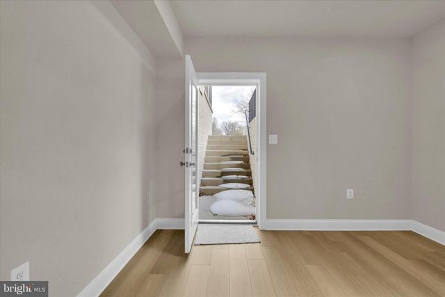 4627 FAIRFAX MANOR CT, Chantilly, VA 20151