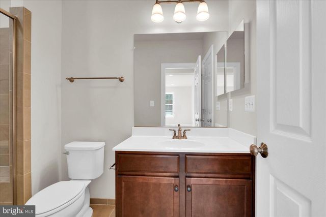 4627 FAIRFAX MANOR CT, Chantilly, VA 20151