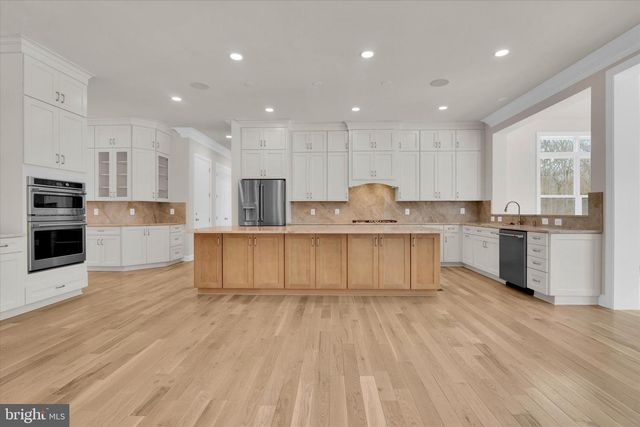 4627 FAIRFAX MANOR CT, Chantilly, VA 20151