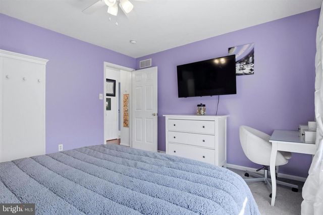 806 GENERALS DR, Norristown, PA 19403